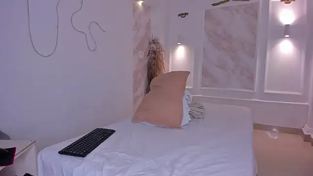 NastassjaCandy online show from October 22, 2025, 7:02 pm