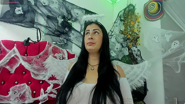 Angelicvill online show from October 30, 2025, 11:23 pm