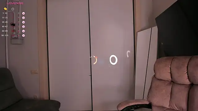 Snapshot of helen_ramsay chatting on October 7, 2025, 3:02 pm helen ramsay online show from October 7, 2025, 3:02 pm