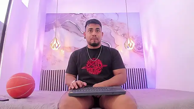 BrianMalonee online show from September 12, 2025, 12:16 pm