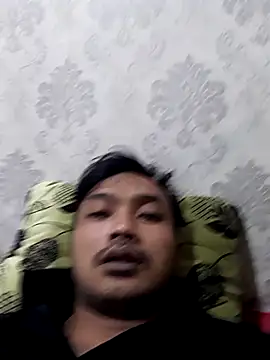 Snapshot of jojokom99 chatting on February 23, 2026, 3:56 pm jojokom99 online show from February 23, 2026, 3:56 pm