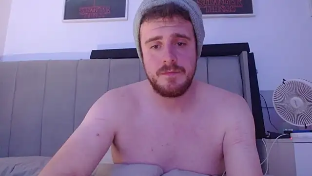 maxy49 online show from November 17, 2025, 5:39 pm