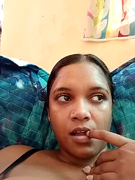 Snapshot of Indianqueen03 chatting on May 6, 2026, 12:31 pm Indianqueen03 online show from May 6, 2026, 12:31 pm