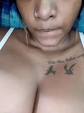 Indianqueen03 online show from February 10, 2026, 4:06 pm