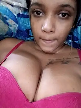 Indianqueen03 online show from February 24, 2026, 5:03 pm