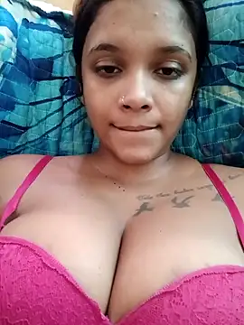 Snapshot of Indianqueen03 chatting on April 8, 2026, 9:55 am Indianqueen03 online show from April 8, 2026, 9:55 am