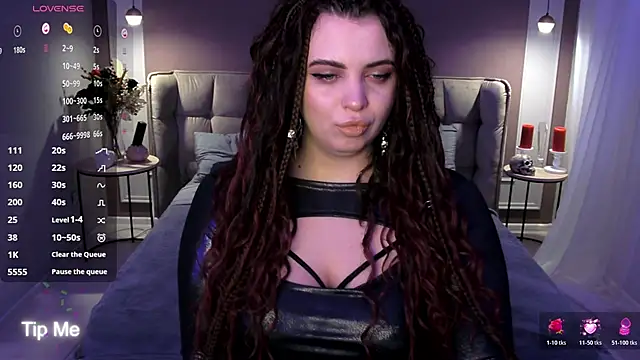 Miss Maya Mils online show from February 22, 2026, 1:08 am