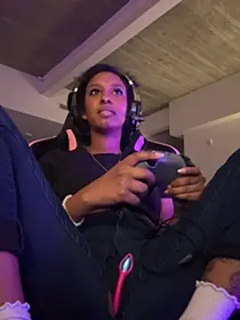 Your Paris online show from February 17, 2026, 2:09 am