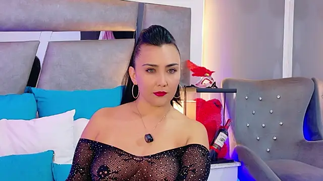 Evangeline Taylorr online show from October 28, 2025, 2:16 pm