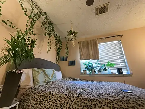 magicalc00ch online show from February 22, 2026, 5:36 pm