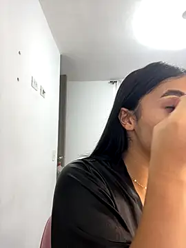 IsabelleFoxx  online show from December 20, 2025, 9:39 pm