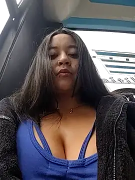 Cristal  04 online show from November 20, 2025, 7:03 pm