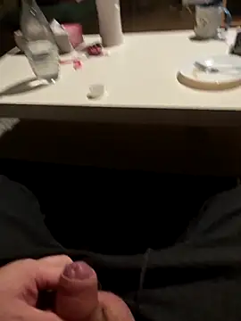 fickmonster2024 online show from December 16, 2025, 5:28 pm