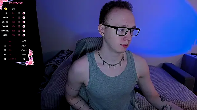 Alex silents online show from December 5, 2025, 3:21 pm