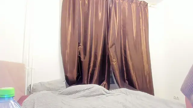 Adela Vetta online show from February 2, 2026, 3:33 pm