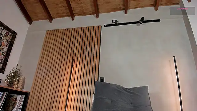 honeyhot69   online show from November 29, 2025, 11:32 am