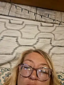 xWhoreAbleX Pika online show from July 29, 2026, 4:33 am