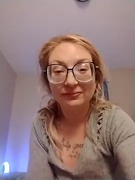 Snapshot of xWhoreAbleX_Pika chatting on December 18, 2025, 1:33 am xWhoreAbleX Pika online show from December 18, 2025, 1:33 am