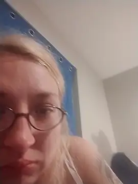 Snapshot of xWhoreAbleX_Pika chatting on March 3, 2026, 2:40 am xWhoreAbleX Pika online show from March 3, 2026, 2:40 am