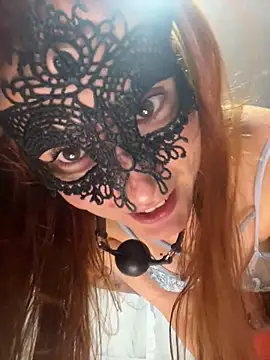 Miacarry online show from June 14, 2026, 2:24 am