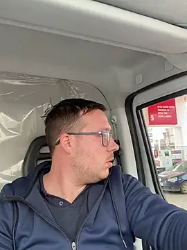 ionut9879 online show from March 11, 2025, 8:41 am