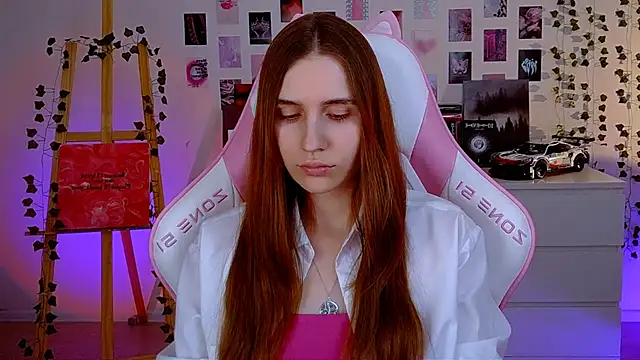 Snapshot of AliceCharmy chatting on March 21, 2025, 1:23 pm AliceCharmy online show from March 21, 2025, 1:23 pm