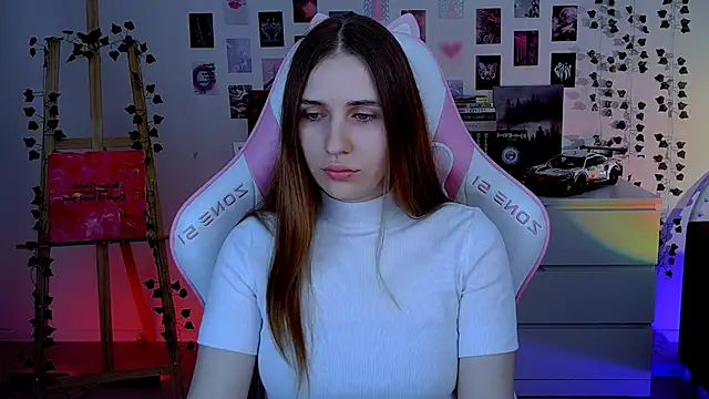 Snapshot of AliceCharmy chatting on October 17, 2025, 6:28 am AliceCharmy online show from October 17, 2025, 6:28 am