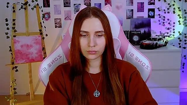 Snapshot of AliceCharmy chatting on January 28, 2025, 11:06 am AliceCharmy online show from January 28, 2025, 11:06 am