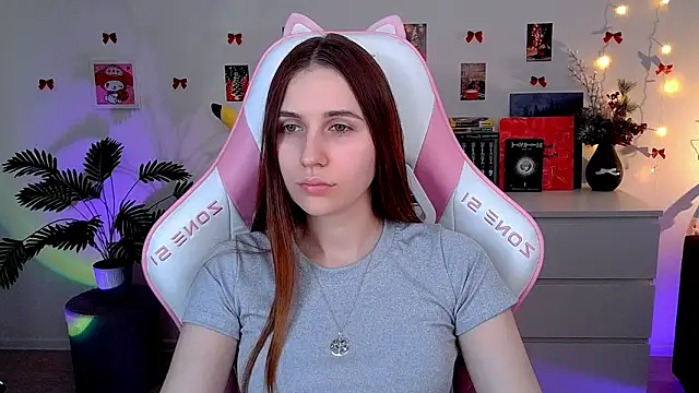 Snapshot of AliceCharmy chatting on February 18, 2026, 1:18 pm AliceCharmy online show from February 18, 2026, 1:18 pm