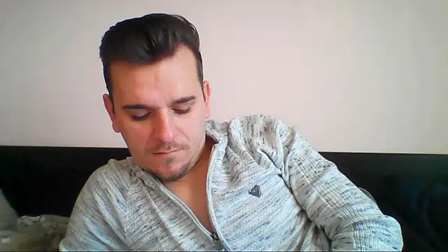 Snapshot of Huge_cock22cm chatting on January 17, 2026, 6:39 am Huge cock22cm online show from January 17, 2026, 6:39 am