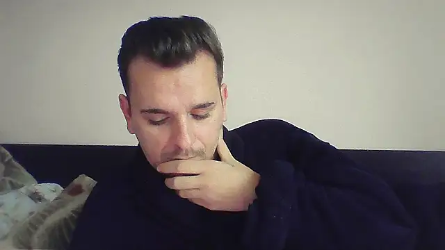 Huge cock22cm online show from November 30, 2025, 9:32 am