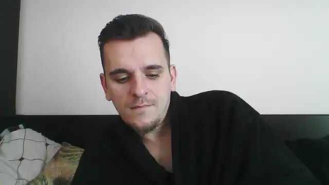 Huge cock22cm online show from March 18, 2025, 8:28 am