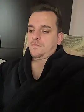 Snapshot of Huge_cock22cm chatting on February 25, 2026, 8:03 am Huge cock22cm online show from February 25, 2026, 8:03 am