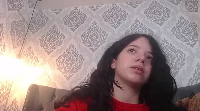 EmmaCowperr online show from February 25, 2025, 1:10 pm