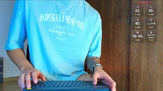 Josep Davies online show from October 23, 2025, 8:18 pm