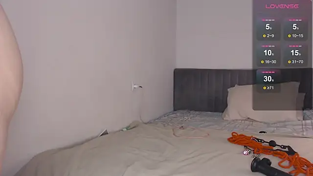 icravepain online show from September 12, 2025, 6:18 pm