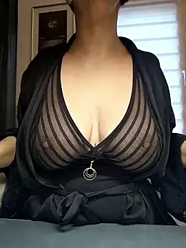 Loona-Lexxington online show from October 21, 2025, 3:44 pm