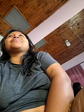 luizaasex online show from April 18, 2026, 1:57 pm