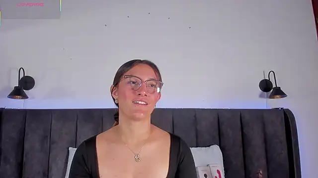 Snapshot of Ruth_harvey_ chatting on October 19, 2025, 4:04 am Ruth harvey online show from October 19, 2025, 4:04 am