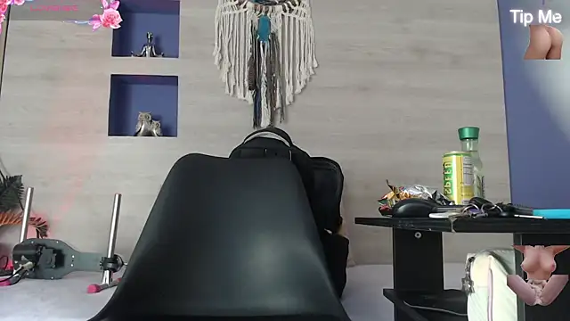 Dakotagloss online show from May 28, 2026, 9:43 pm