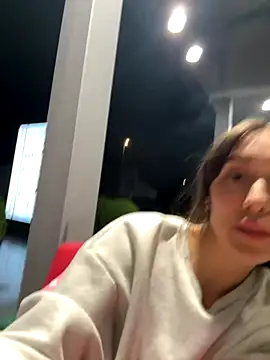 Snapshot of emiliasommer chatting on September 26, 2025, 8:27 pm emiliasommer online show from September 26, 2025, 8:27 pm