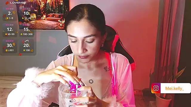 Mei Kelly online show from October 31, 2025, 2:08 am