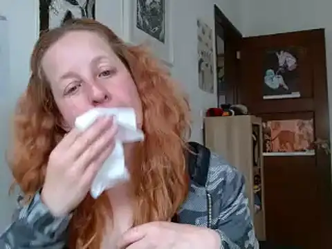 ViioletaMora online show from April 5, 2026, 9:10 pm