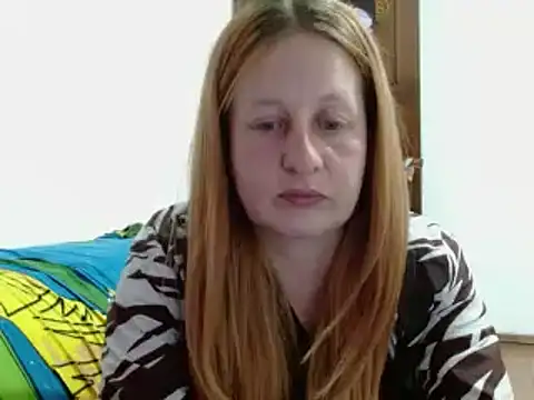 ViioletaMora online show from November 24, 2025, 3:17 am