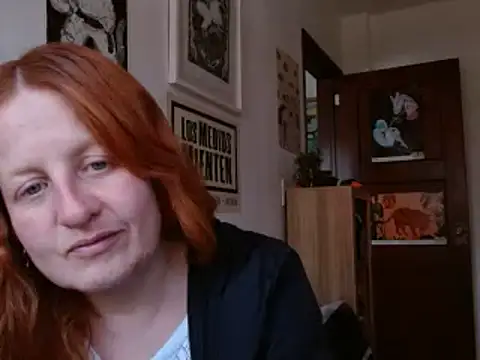 Snapshot of ViioletaMora chatting on May 6, 2026, 8:46 pm ViioletaMora online show from May 6, 2026, 8:46 pm