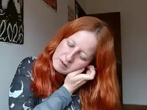 ViioletaMora online show from February 2, 2026, 6:40 pm