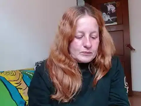 ViioletaMora online show from December 1, 2025, 6:42 pm