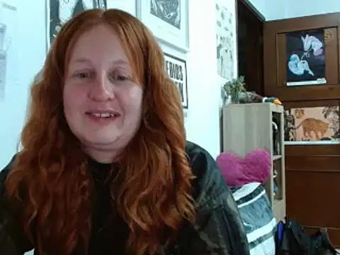 Snapshot of ViioletaMora chatting on May 4, 2026, 2:48 am ViioletaMora online show from May 4, 2026, 2:48 am