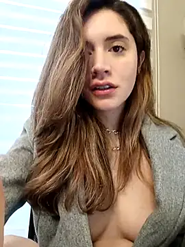 maliciaworld online show from March 20, 2025, 8:08 pm