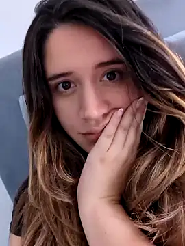 maliciaworld online show from February 13, 2026, 3:23 pm